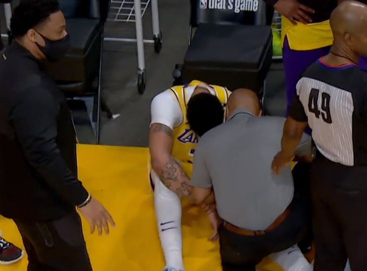 NBA航母开翻了！湖人出局的真正原因：支柱一倒下，全队玩完