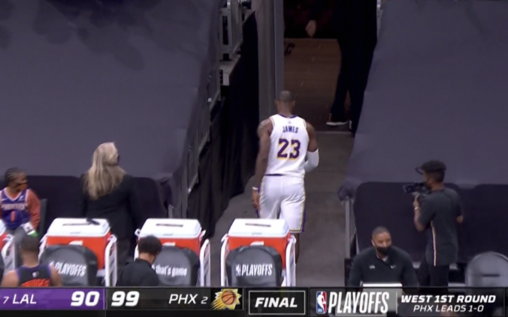 东奥体育|湖人成NBA笑话，季后赛原形毕露