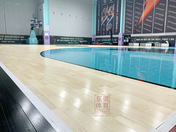 广州篮球馆地面材料选什么  东奥体育物美价廉